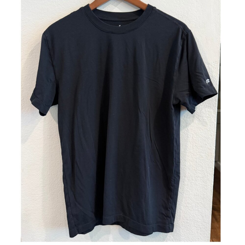Fabletics black short sleeve performance t-shirt in size Small